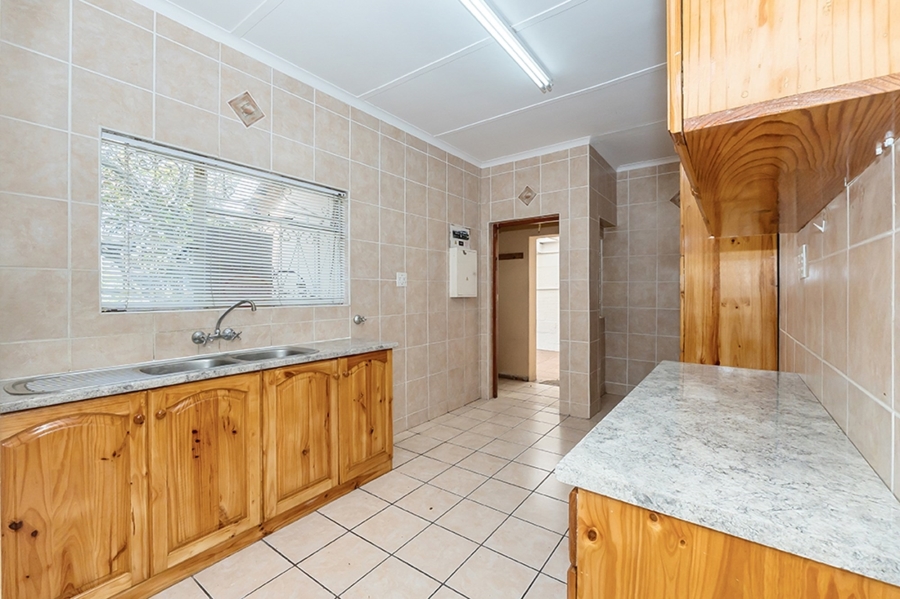 To Let 3 Bedroom Property for Rent in Southfield Western Cape